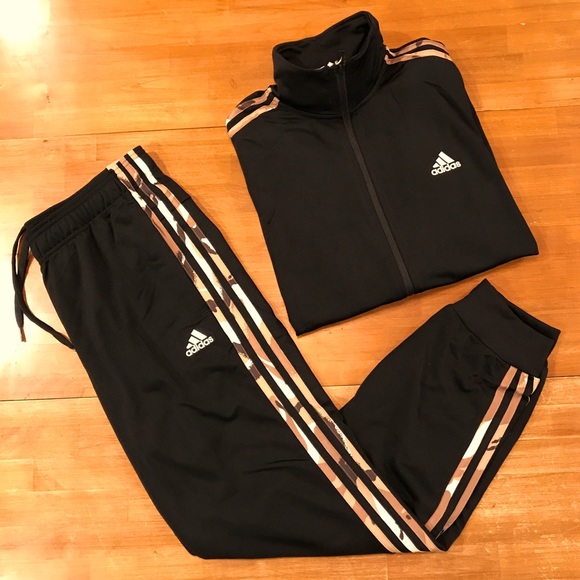 adidas | Pants | Adidas Essentials 